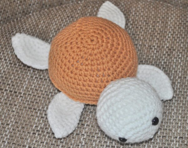 Crochet Turtle Toy | White/Sand
