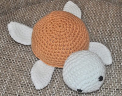 Crochet Turtle Toy | White/Sand