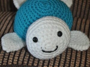 Crochet Turtle Toy | White/Kingfisher