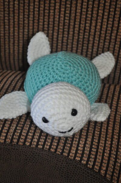 Crochet Turtle Toy | White/Cloud Blue