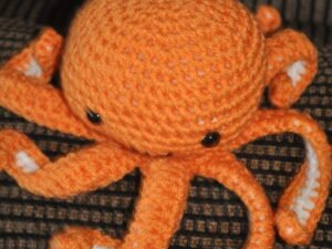 Crochet Baby Octopus Toy | sand/white
